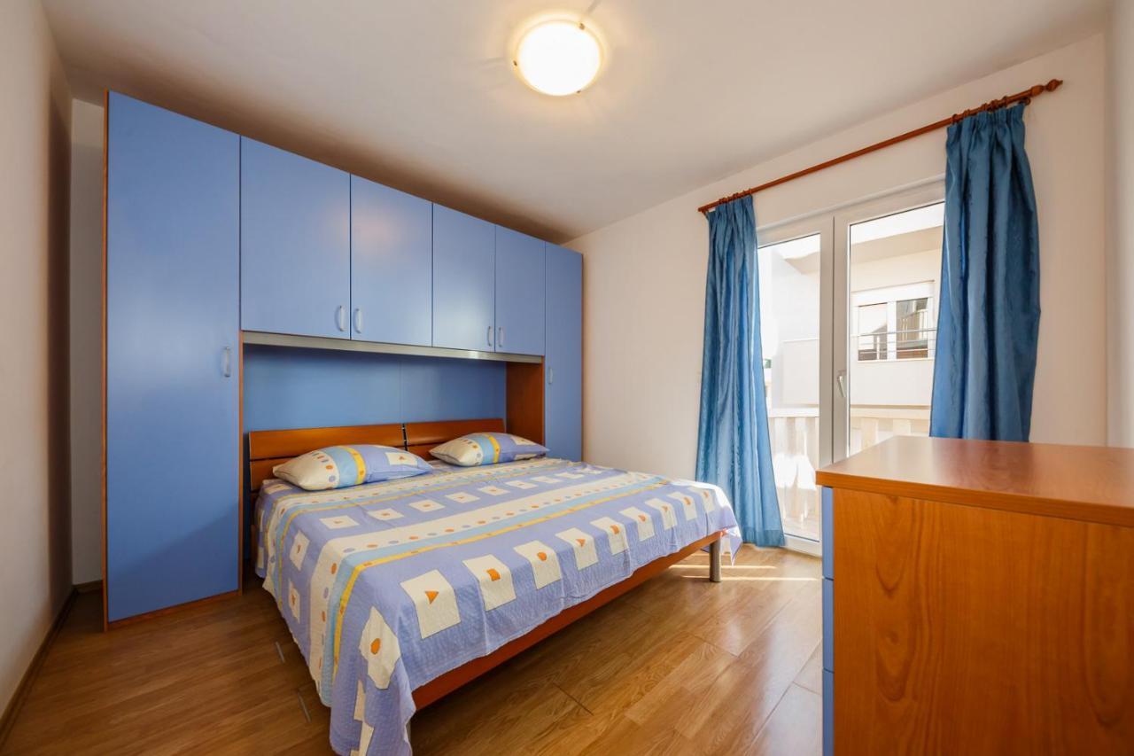 Apartamenty Z Basenem Ilja Рогозниця Екстер'єр фото